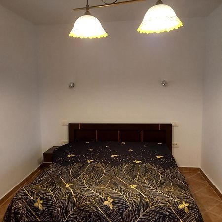 Apartment Solinska Pot ポルトローシュ エクステリア 写真